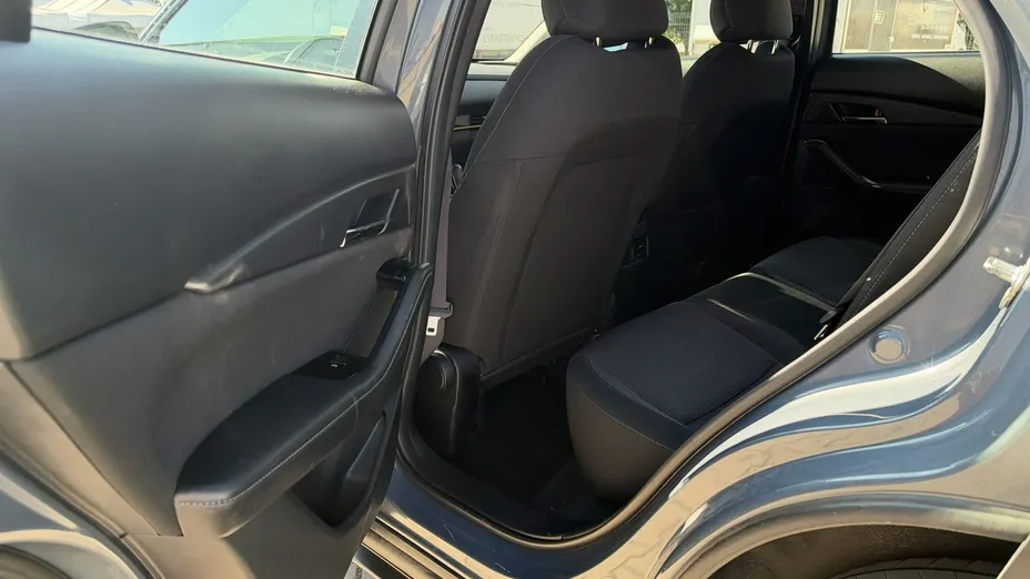 MAZDA CX-30 -