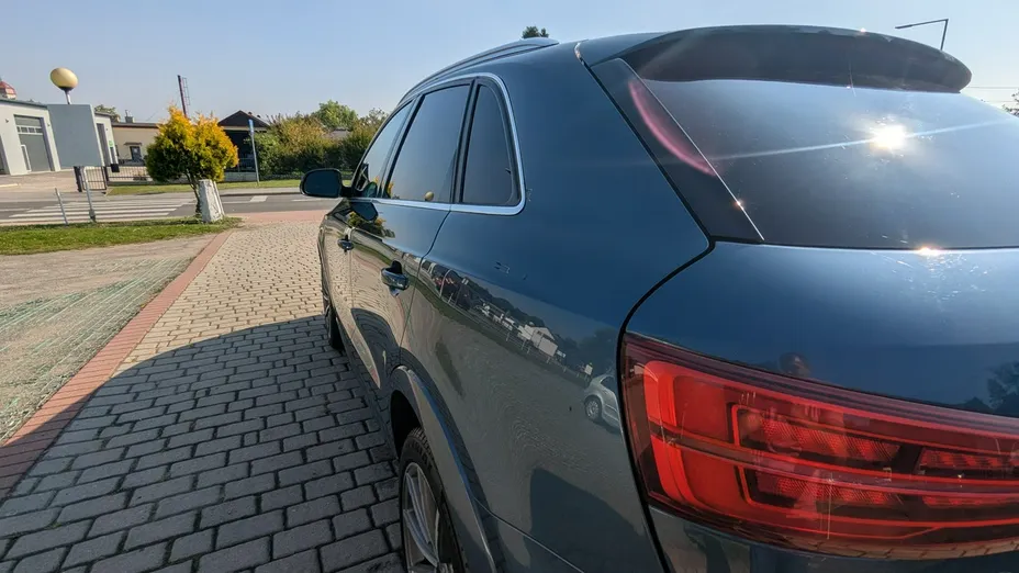 AUDI Q3 -