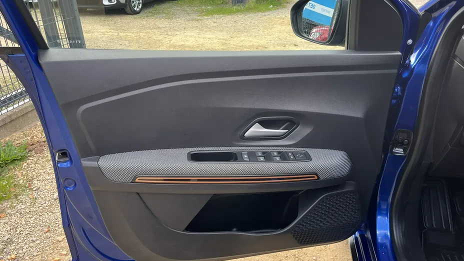 DACIA Sandero -