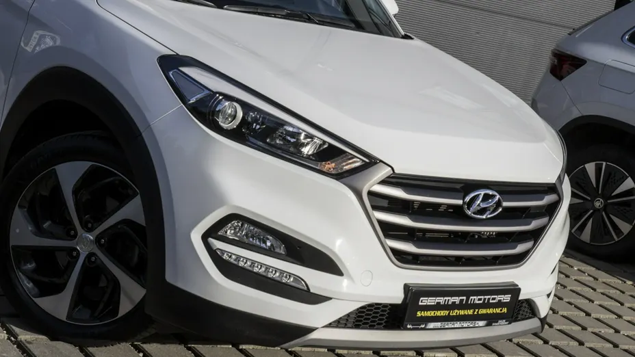 HYUNDAI Tucson -