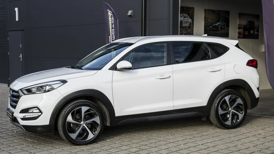HYUNDAI Tucson -