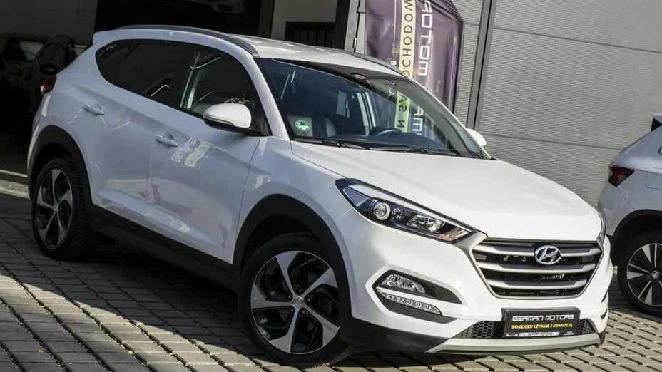 HYUNDAI Tucson -
