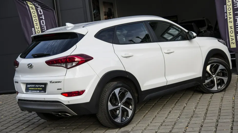 HYUNDAI Tucson -