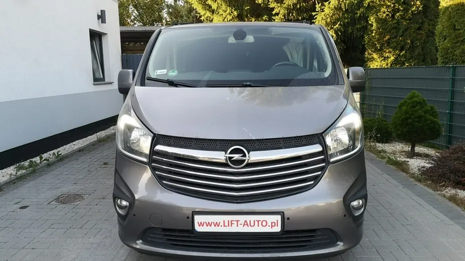 OPEL Vivaro -
