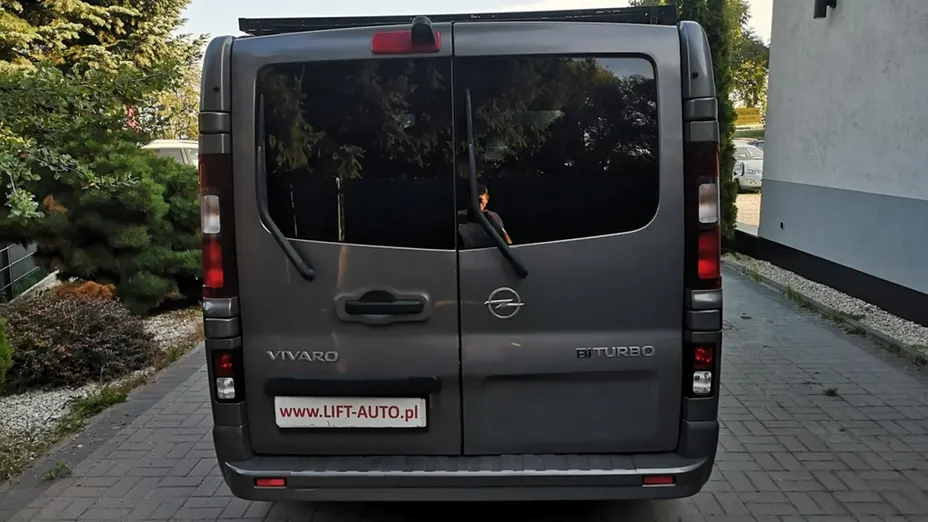 OPEL Vivaro -
