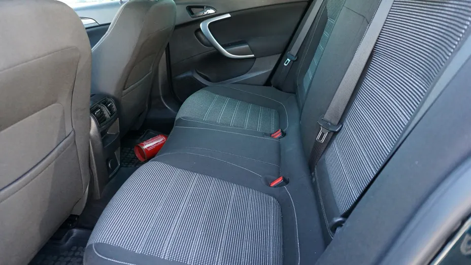 OPEL Insignia -