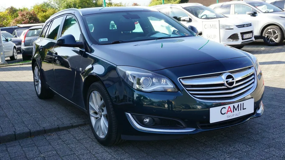 OPEL Insignia -