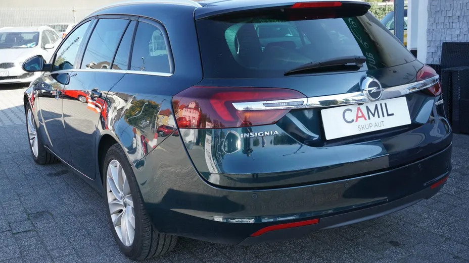 OPEL Insignia -