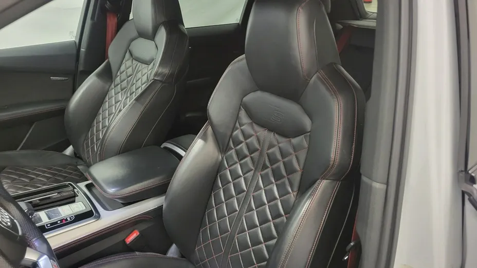 AUDI SQ7 -