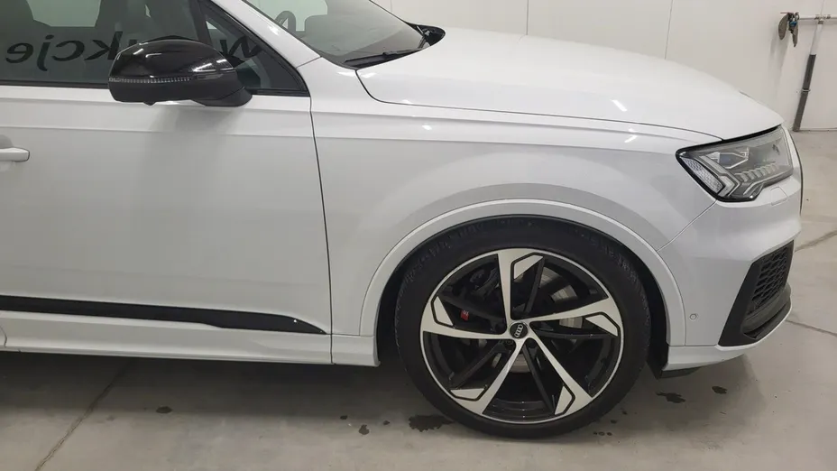 AUDI SQ7 -