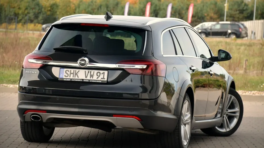 OPEL Insignia -