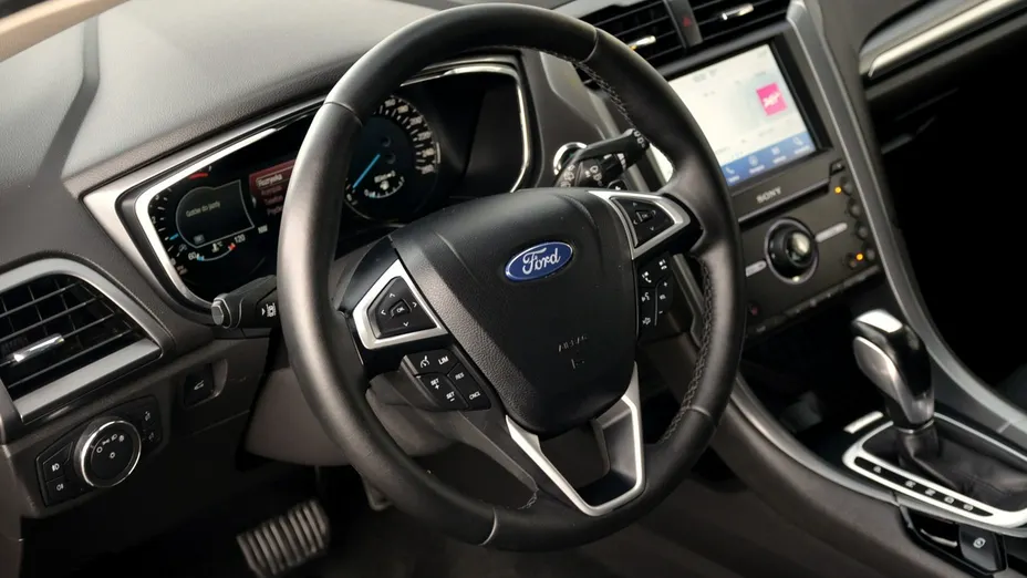 FORD Mondeo -