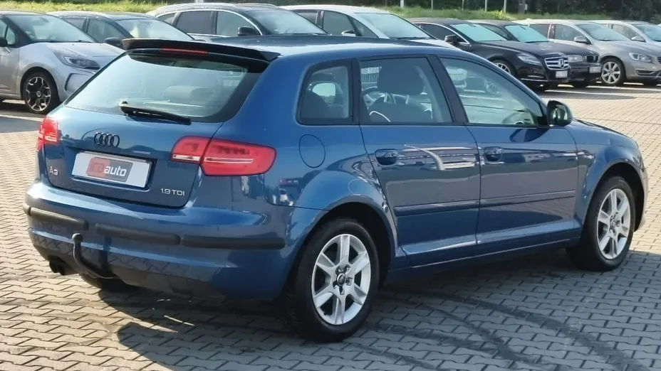 AUDI A3 Sportback -