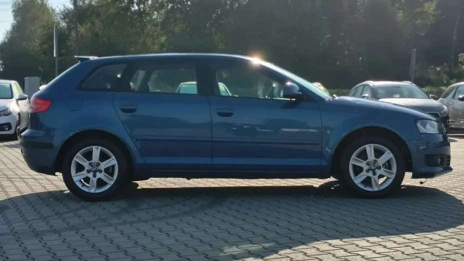 AUDI A3 Sportback -