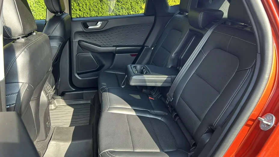 FORD Escape -