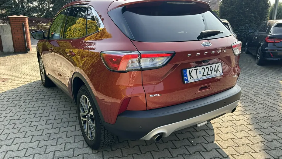 FORD Escape -