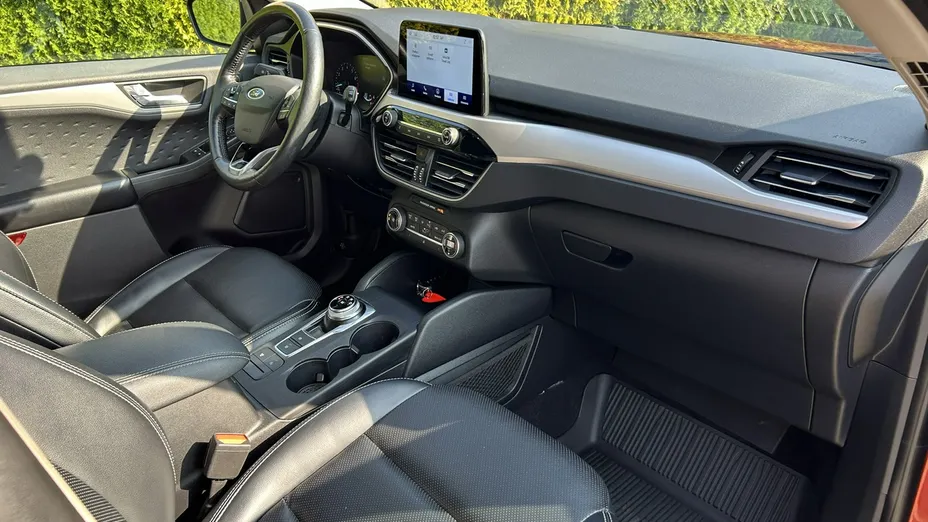 FORD Escape -