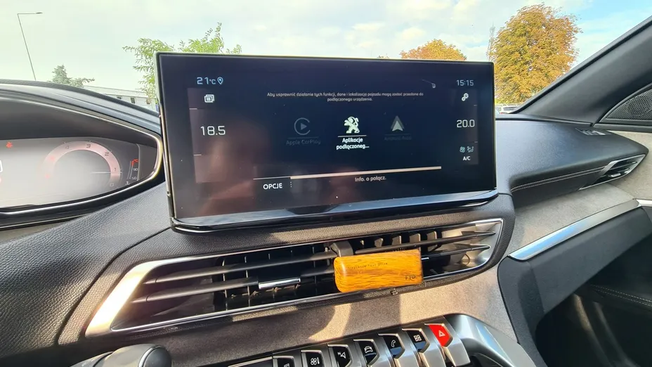 PEUGEOT 5008 -