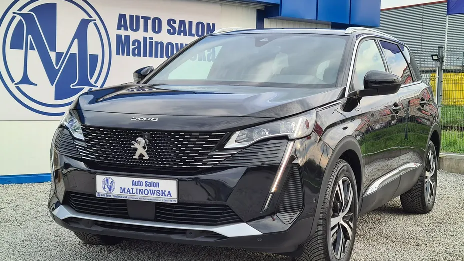 PEUGEOT 5008 -
