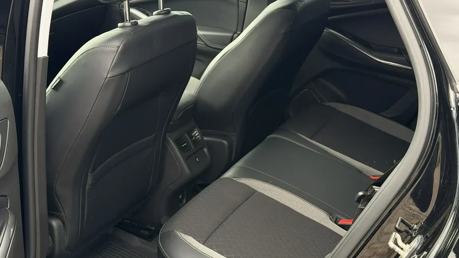 OPEL Grandland X -
