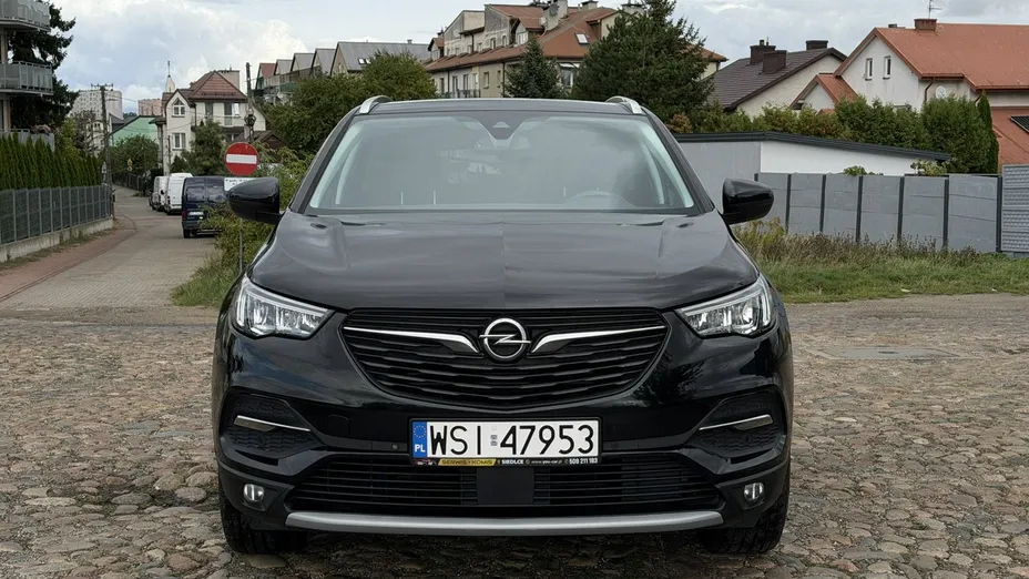 OPEL Grandland X -