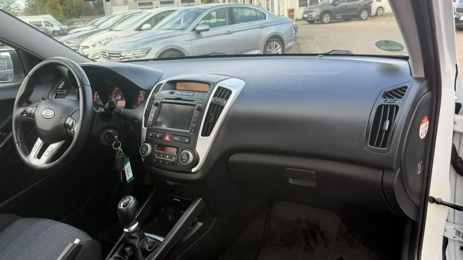 KIA ProCeed -