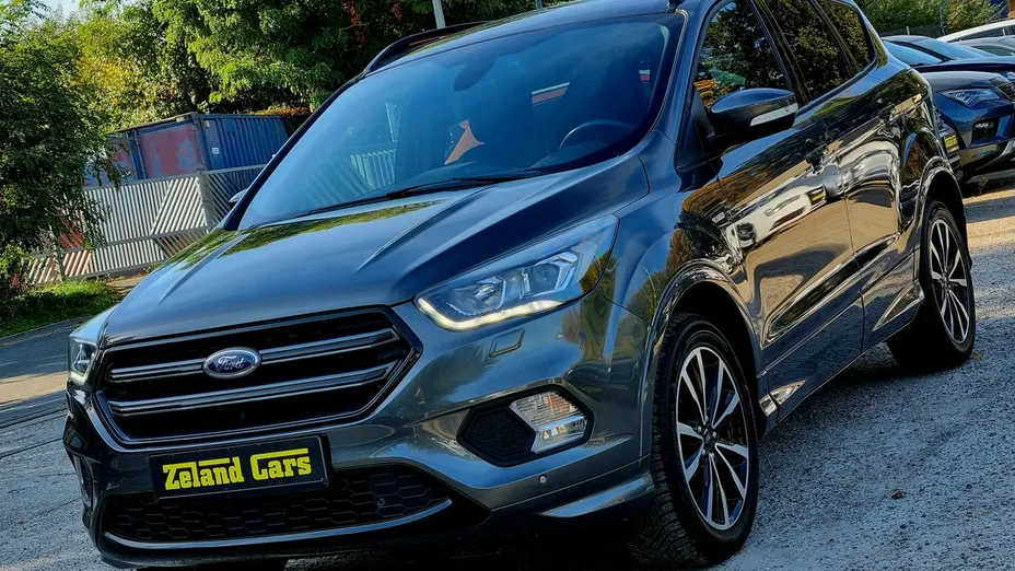 FORD Kuga -