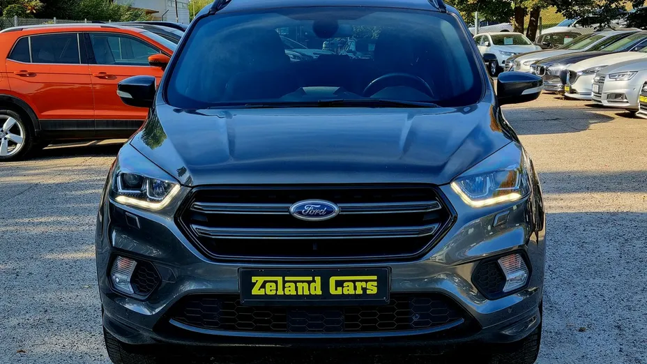 FORD Kuga -