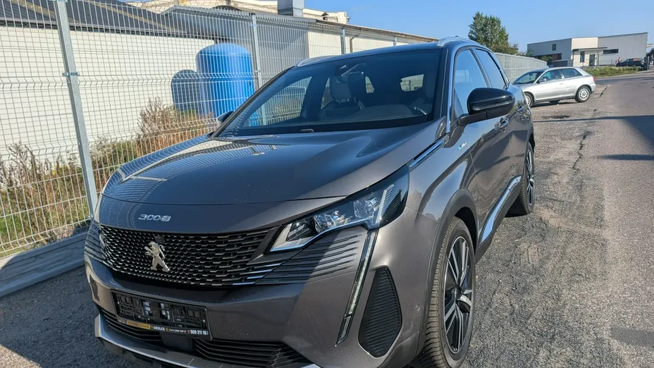 PEUGEOT 3008 -