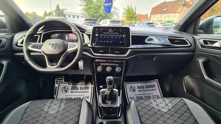 VOLKSWAGEN T-ROC -