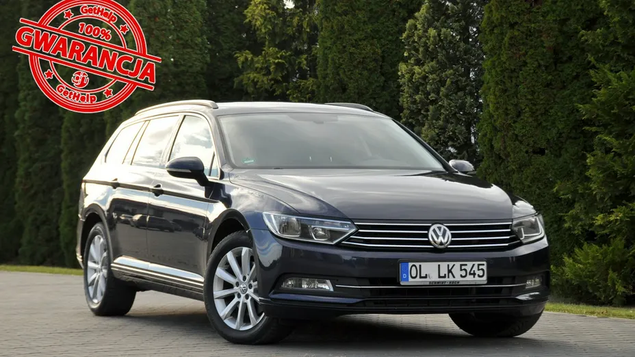 VOLKSWAGEN Passat -