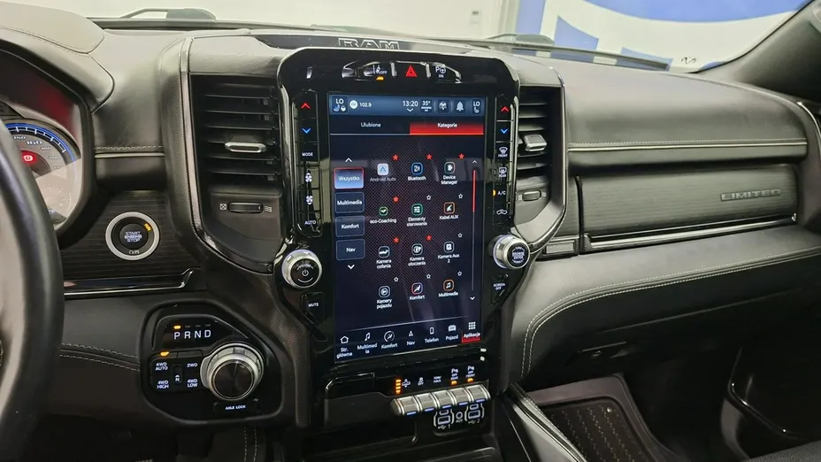 RAM 1500 -