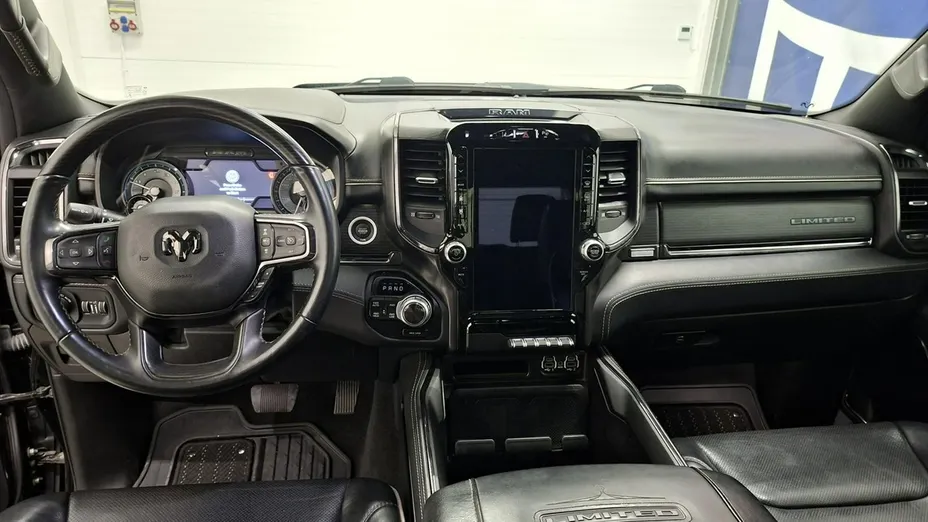 RAM 1500 -