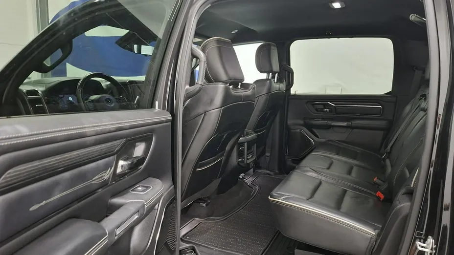 RAM 1500 -