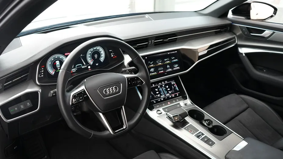 AUDI A6 -