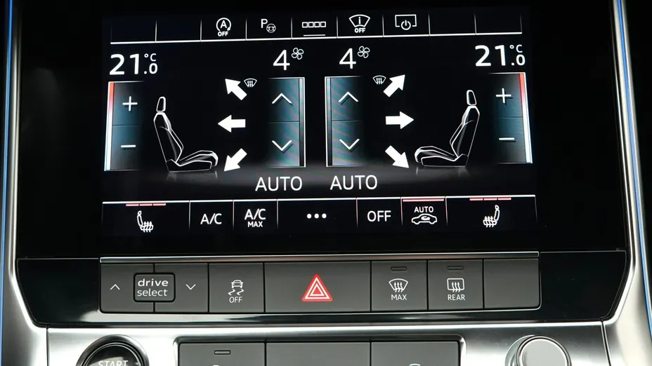 AUDI A6 -