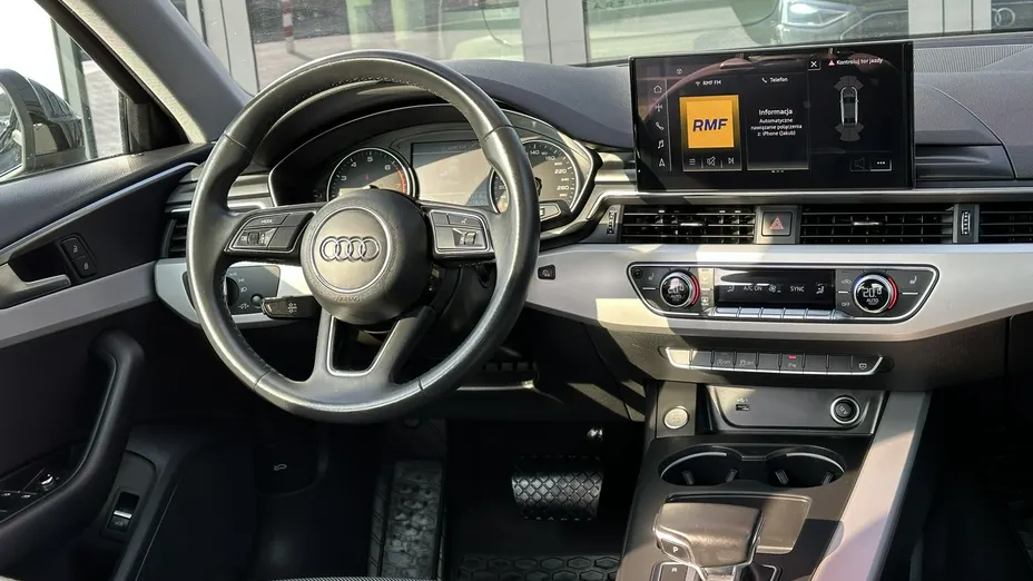 AUDI A4 -