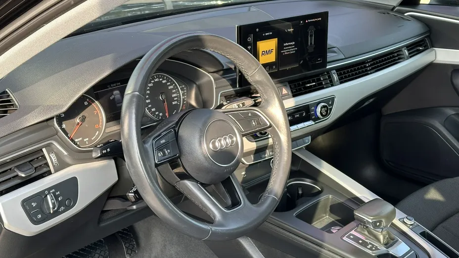 AUDI A4 -