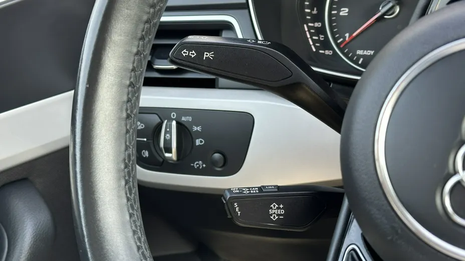 AUDI A4 -