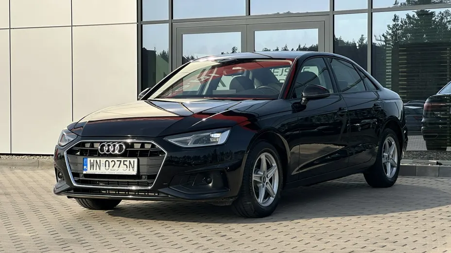 AUDI A4 -