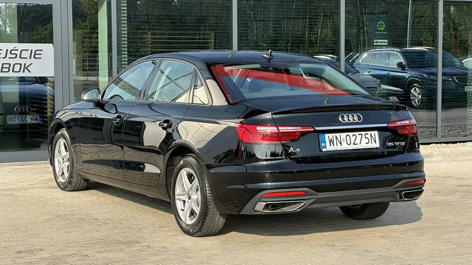 AUDI A4 -