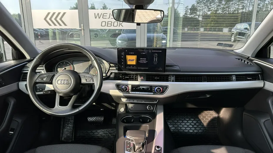 AUDI A4 -