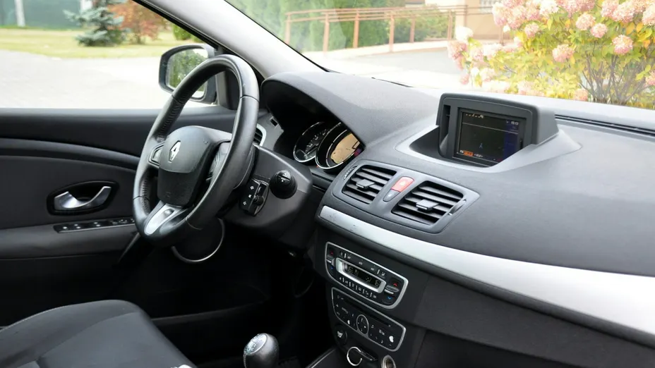 RENAULT Megane -