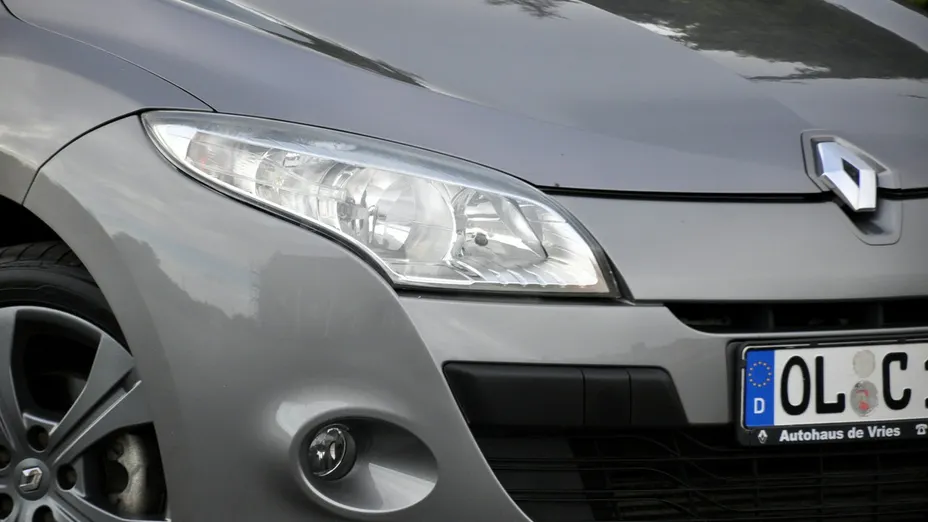 RENAULT Megane -