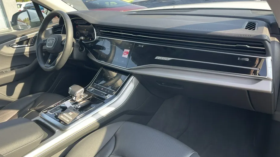 AUDI Q7 -