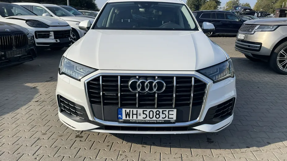 AUDI Q7 -