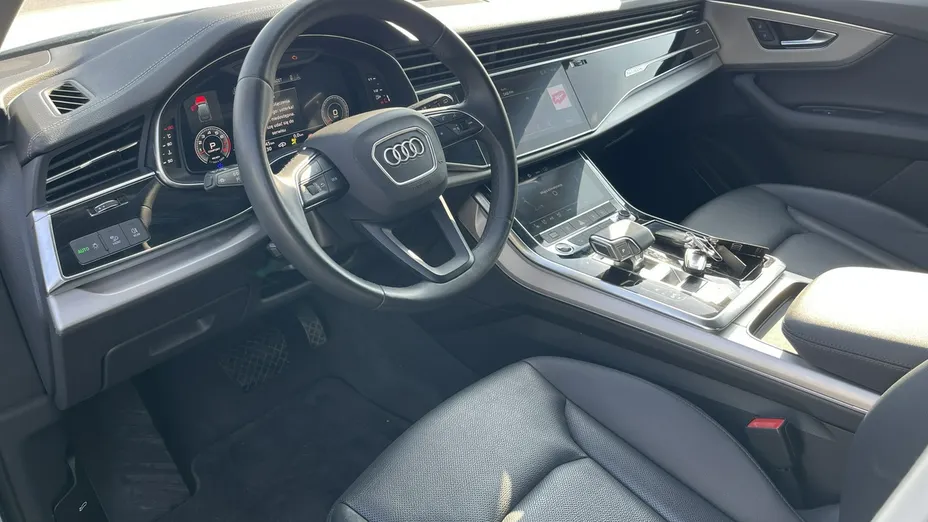 AUDI Q7 -