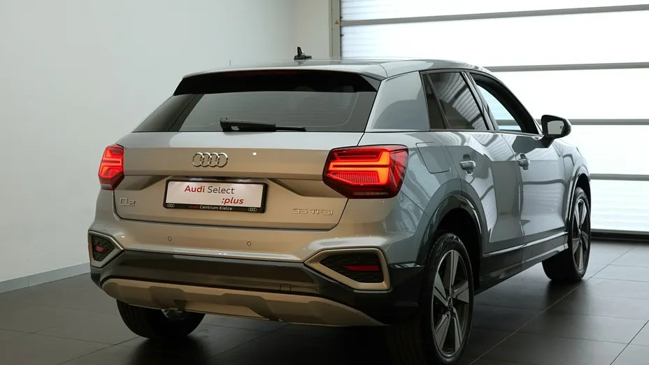 AUDI Q2 -