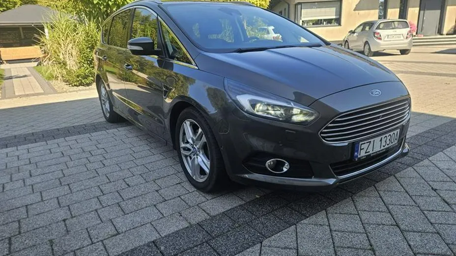 FORD S-MAX -