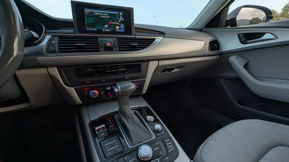AUDI A6 Avant -